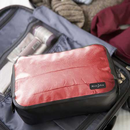 RunOff™ Waterproof Medium Packing Cube